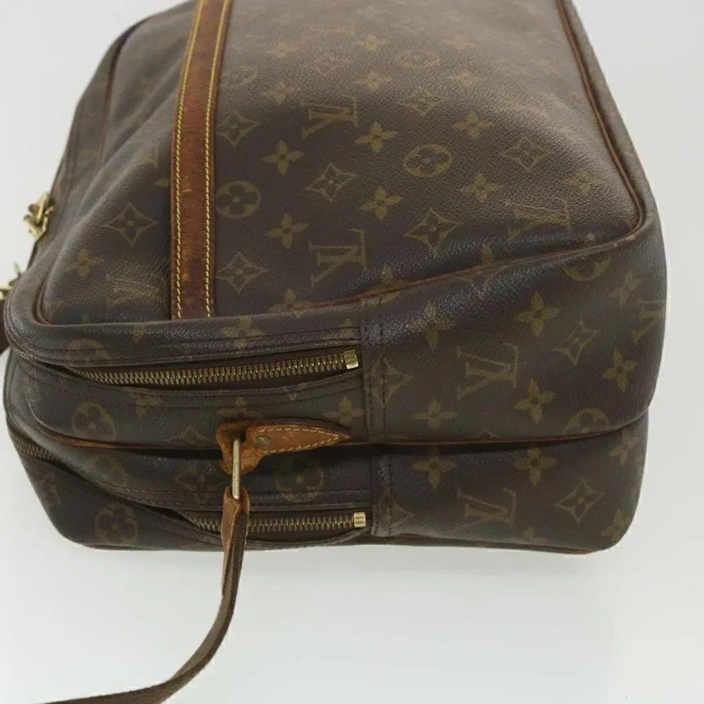 LOUIS VUITTON Monogram Reporter GM Shoulder Bag - Picture 4 of 15